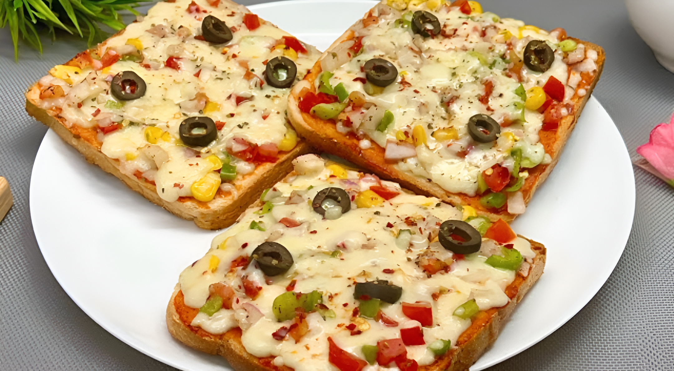 Crispy Bread Pizza Recipe